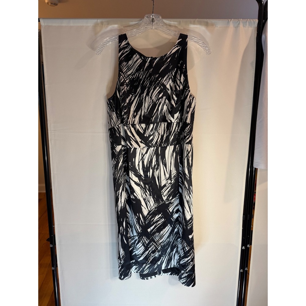 Ann Taylor Silk Blend Abstract Brushstroke Sheath Dress Black White Size 8